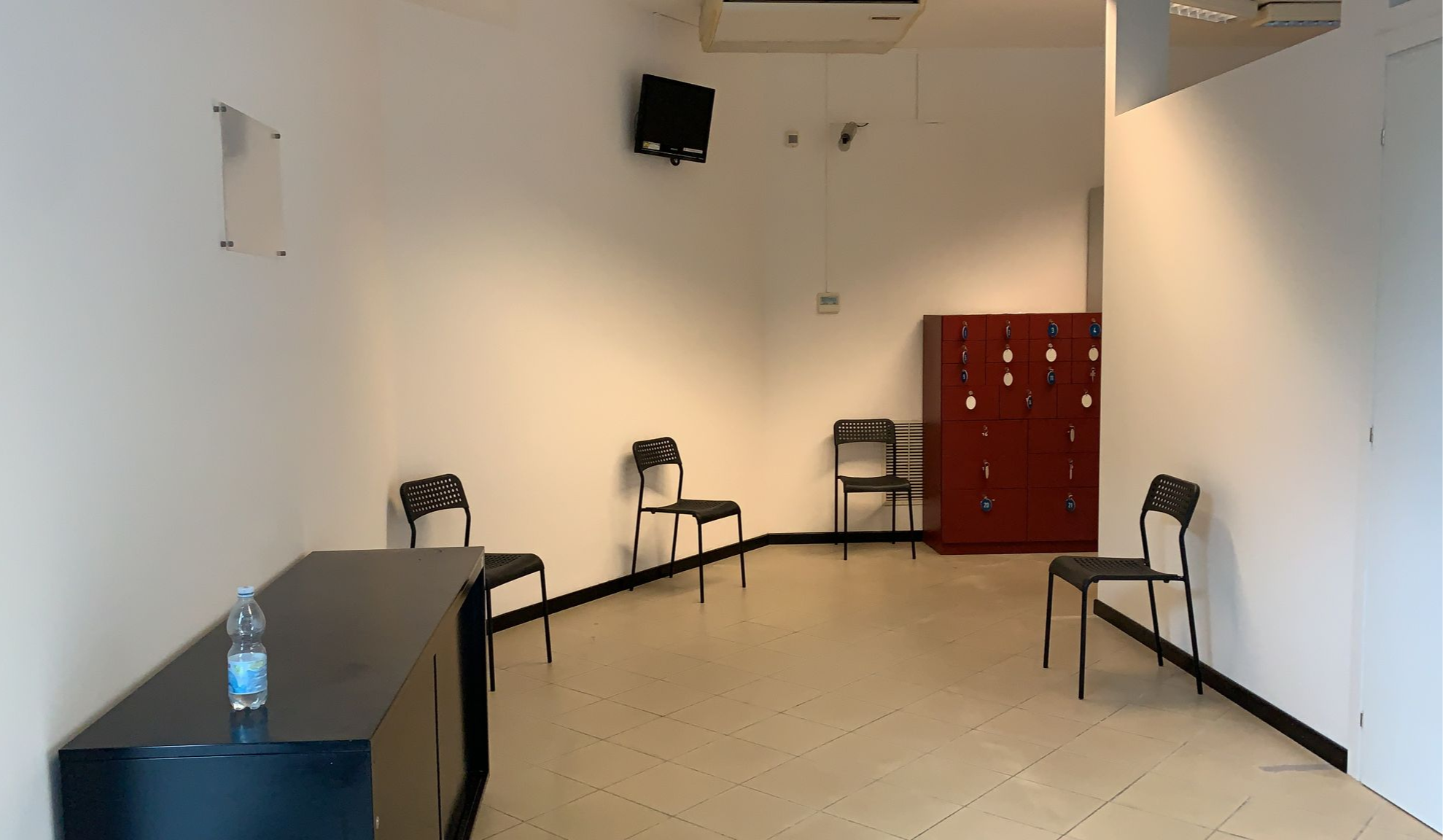 Area d'ingresso della sede di Movimento Unico
